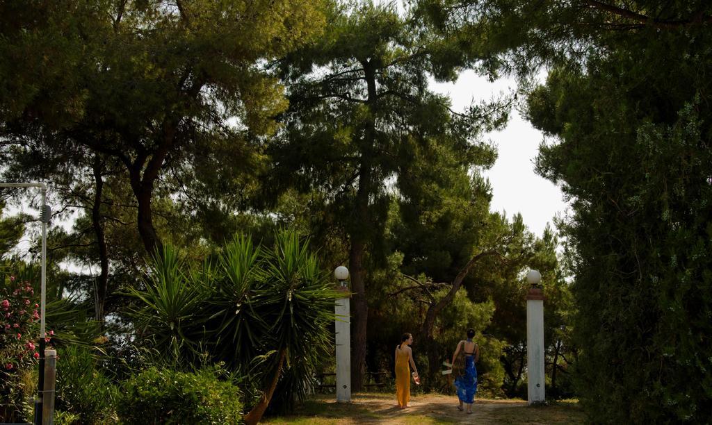 Villa Oasis Nea Poteidaia Exterior foto