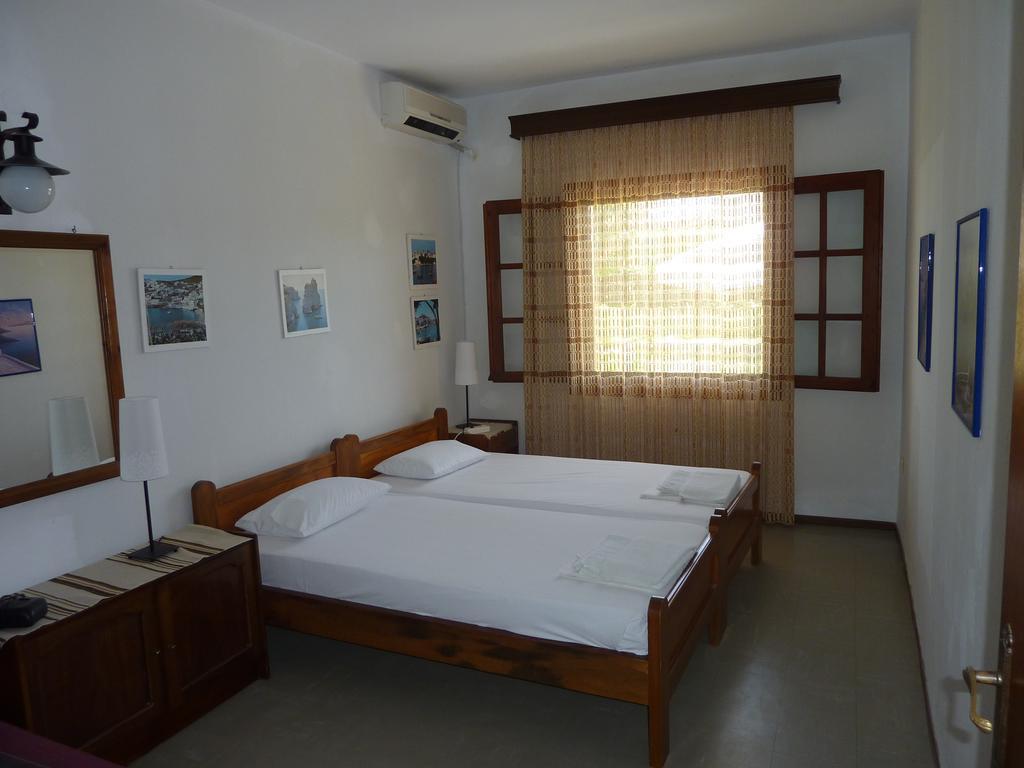 Villa Oasis Nea Poteidaia Exterior foto
