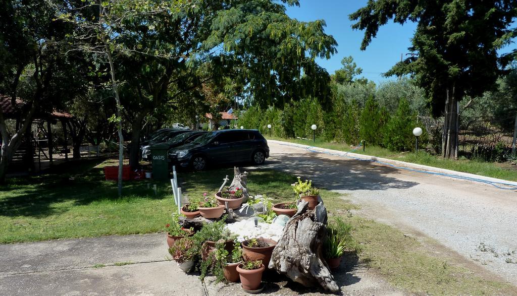 Villa Oasis Nea Poteidaia Exterior foto